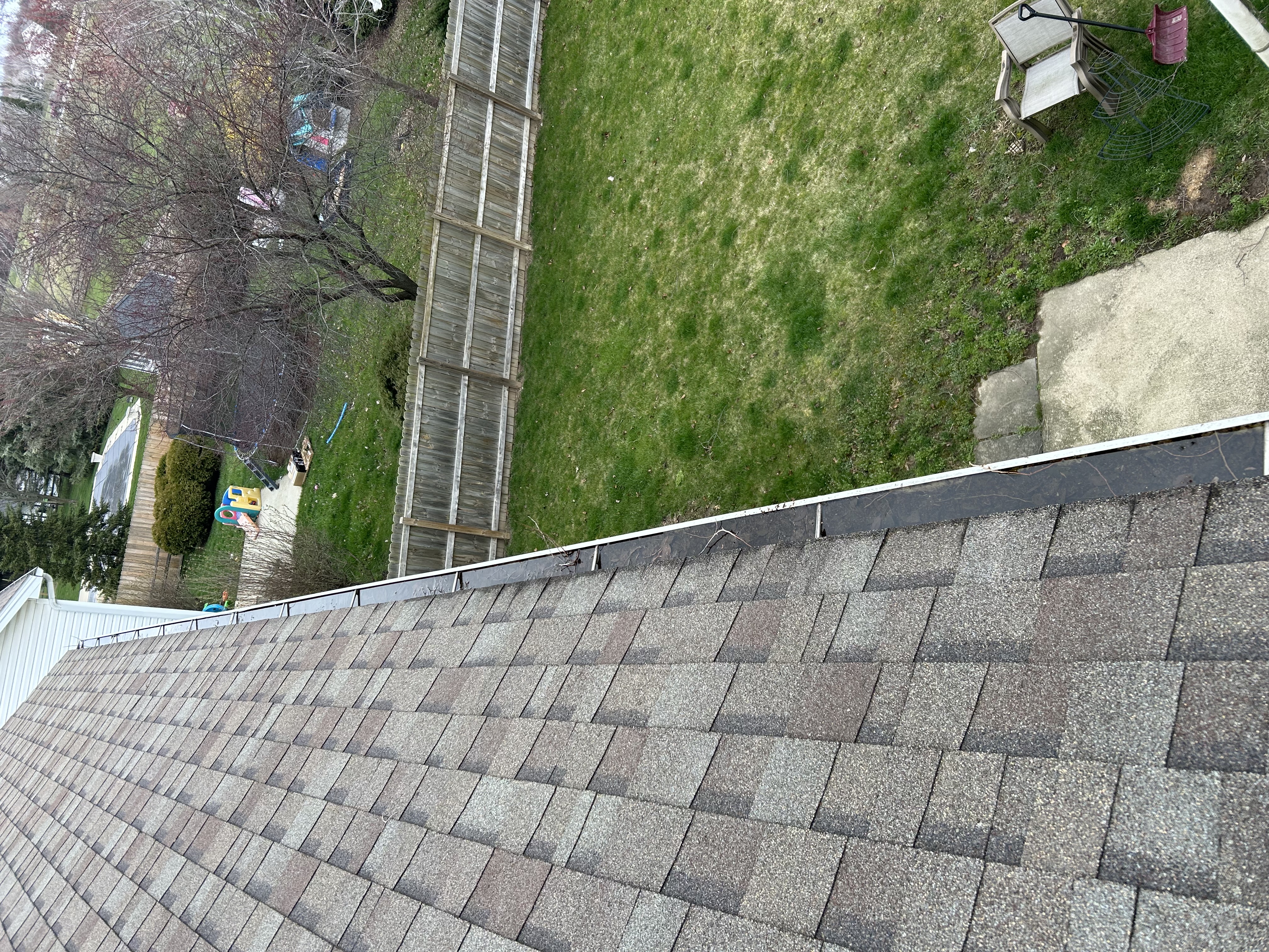 Gutter Cleaning in Perrysburg Ohio