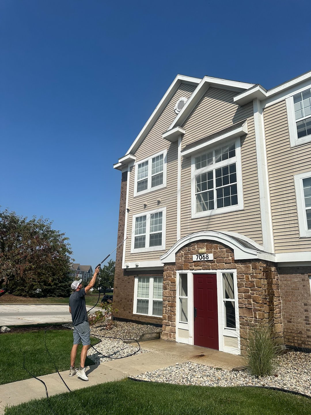 Soft Washing apartment buildings in Perrysburg Ohio